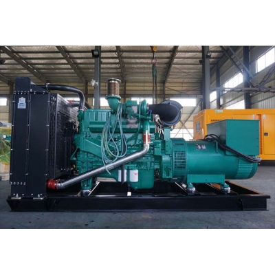 200KW玉柴柴油發(fā)電機(jī)組-玉柴6缸柴油機(jī)YC6MK350-D30柴油發(fā)電機(jī)組缸徑/行程：123/145mm,柴油發(fā)電機(jī)組水冷發(fā)動(dòng)機(jī)功率259KW,柴油發(fā)電機(jī)組配套馬拉松斯坦福發(fā)電機(jī)。廠價(jià)直銷歡迎選購(gòu)：13773399855。