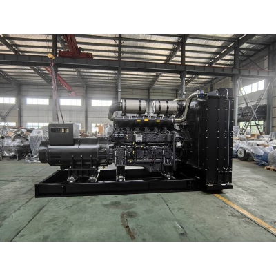 1000kw上柴股份柴油發(fā)電機組-上柴動力6缸柴油機6WTAA35-G311柴油發(fā)電機組,缸徑/行程：186/215mm,柴油發(fā)電機組水冷發(fā)動機功率1230KW,柴油發(fā)電機組配套馬拉松斯坦福發(fā)電機。廠價直銷歡迎選購：13773399855。